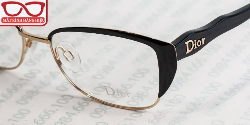 Kính Dior khẳng định phong cách cá nhân