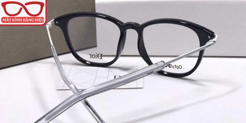 Lợi ích thị lực khi sử dụng kính cận chính hãng